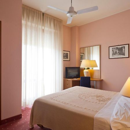Hotel Gloria Сальсомаджоре-Терме Номер фото