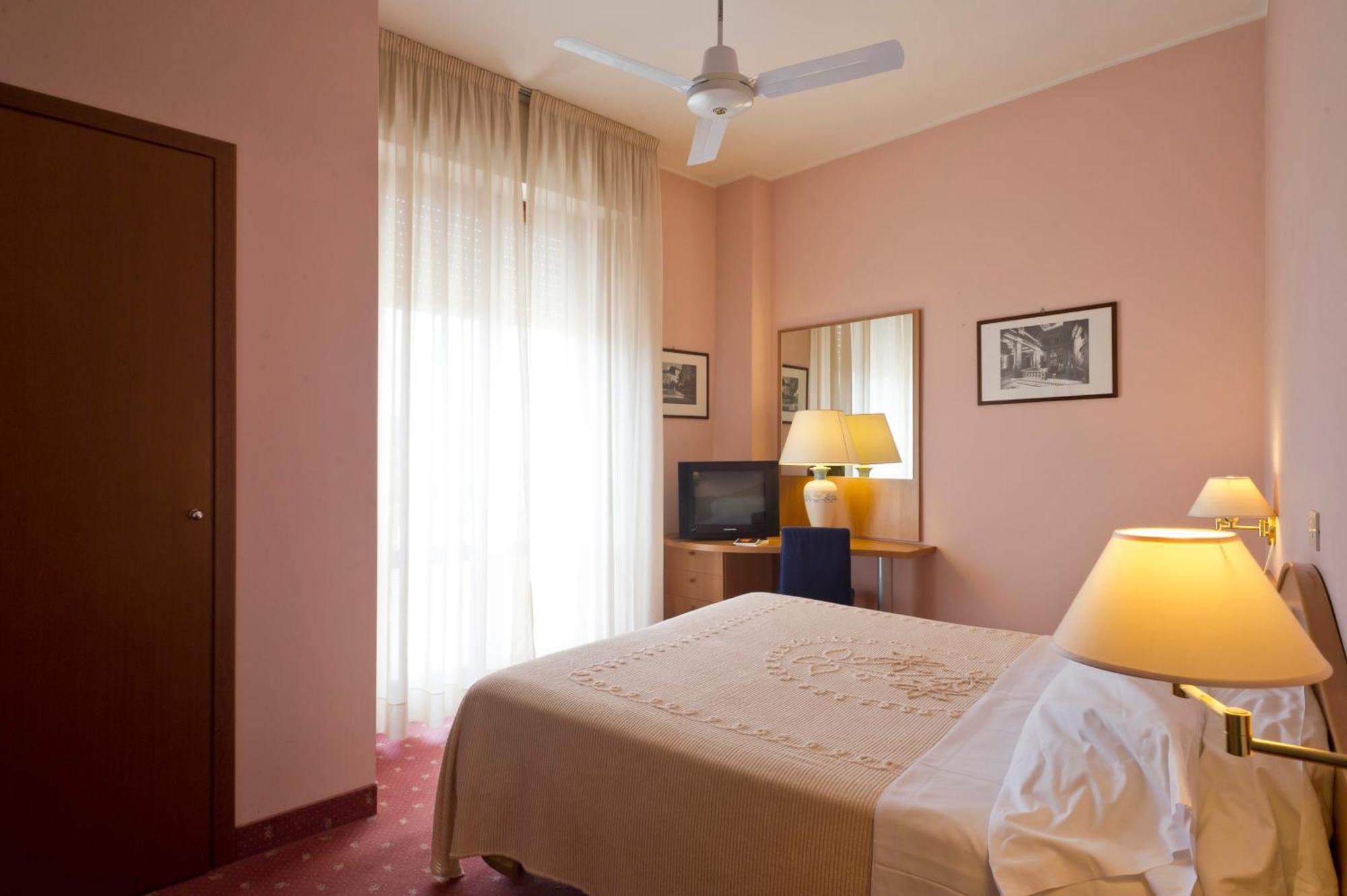 Hotel Gloria Сальсомаджоре-Терме Номер фото